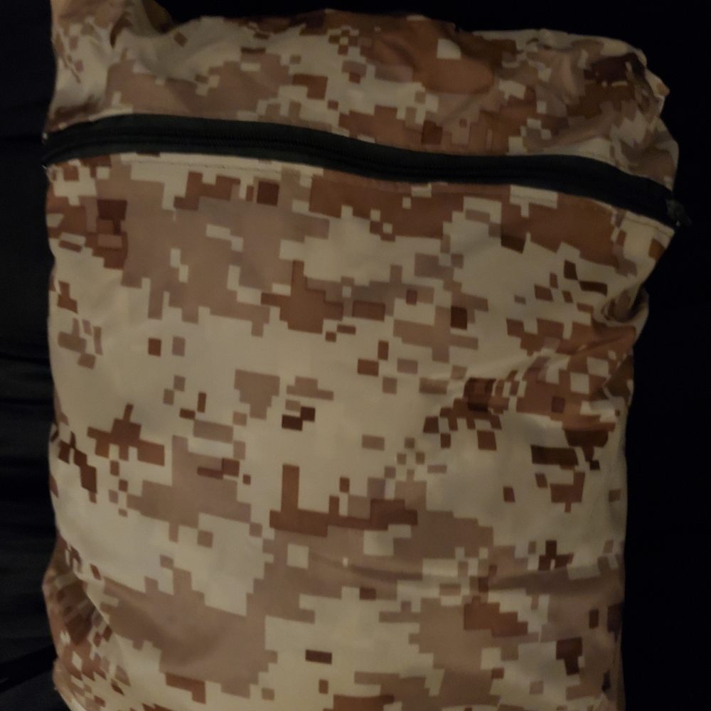 Mens Plastic military digital camo rain jacket new - Picture 3 of 3